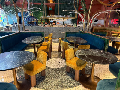 SALE CLOSED: Entire Contents of London Fine Dining Restaurant with Commercial Catering & High End Restaurant Furniture