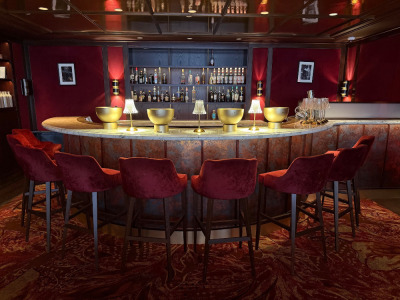 ON-LINE AUCTION: Contents of London Modern British Brasserie Restaurant & Other Luxury Goods