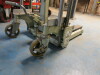 W&J 400kg Manual Lifter. - 7