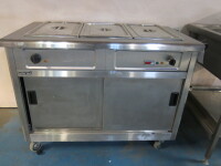 Lincat Heated Mobile Cabinet. Size H90 x W117 x D65cm.