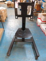 Mobile TV Stand, Capacity 90kg.