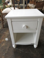 Aspace Childrens Heritage Bedside Table in White. Size H58cm x W43cm x D40cm.