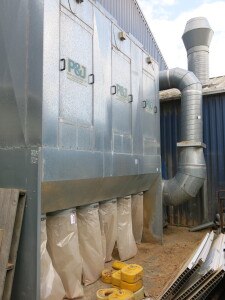 P & J 6 Bag Dust Extraction System, Model PJM35.6B, S/N 15036, DOM 20/12/07. Comes Complete with All Galvanised Ducting & Instruction Manual.