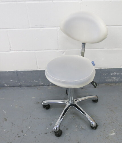 Cosmetronic Mobile Beauticians/Stylist Swivel Chair on Chrome Base with Height Adjustable Back.