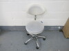 Cosmetronic Mobile Beauticians/Stylist Swivel Chair on Chrome Base with Height Adjustable Back. - 3