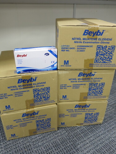 5 x Boxes of 20 x 100pcs Medium Beybi Nitrile Powder Free Examination Gloves.