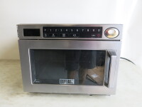 Buffalo Commercial Microwave Oven, Model GK640, 1850 Watt.