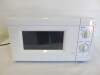 700w Microwave Oven, Model MM717CNF.