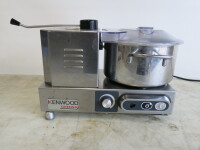 Kenwood Blender, Model XVC004: NOTE: missing 1 foot & unable to power up for spares or repair.