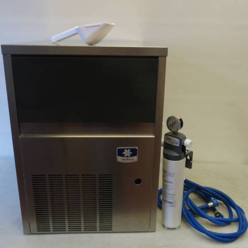 Manitovoc Ice Flaker Machine, Model 0244A, S/N MO8690262017, DOM June 2017. Comes with Artic Pure Ice Machine Water Filtration AR-10000.