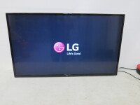 LG 49" Ultra HD TV, Model 49UH610V. Comes with Wall Bracket & Remote.