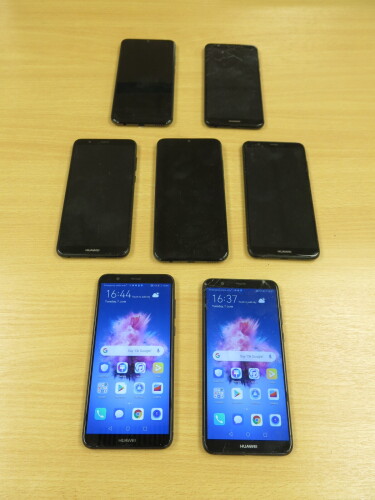 7 x Huawei P Smart 2019 Mobile Phone, Model POT-LX1, 64GB. 2 x Phones Power on, 1 Has Cracked Screen & 5 x Phones AF. 