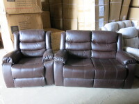 Set of 2 Roma 'Chicago' Brown Premium Aire Leather 2 Seater Recliner Sofa & 1 Seater Recliner Chair. Size H96 x W149 & W102 x D84cm. Boxed/New, RRP £1119.00