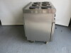 Lincat Silverlink 6 Plate Electric Free Standing Oven Range, with Castors at Rear, Model ESLR9C. Size H90 x W90 x D60cm. - 8