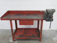 American Pro Workbench, Model AP1015 with Swindens England S30 15956 Vice. Bench Size H100 x W150 x D65cm.
