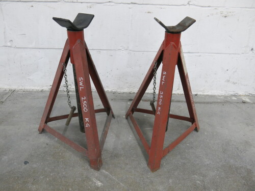 Pair of 2500kg Axle Stands.