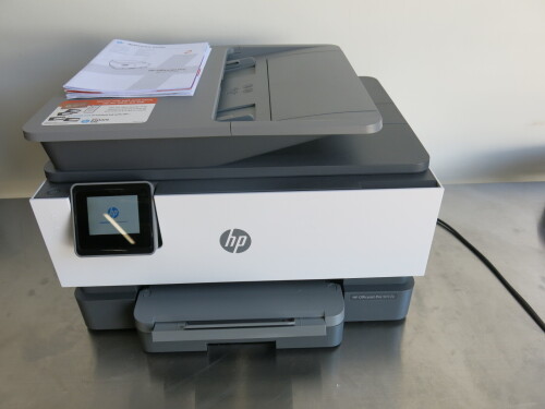 HP Office Jet Pro 901 2E All In One Colour Printer. Comes with Reference Guide, Set Up Guide & Power Supply.