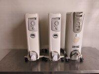 3 x Assorted Radiators to Include: 2 x Dimplex Oil Free Radiator, Model OFC2000TI (missing 1 x Castor) & 1 x Delonghi Radiator, Model 061521.