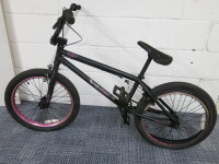 Wethepeople Single Speed Trick Bike in Black.