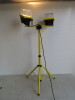 Stanley Adjustable Tripod Light (Requires Bulb). - 3