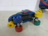 Pair of Retro Skatezee Trainer Skates - 4