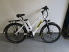 E-Prime 5 Speed 9 Gear Electric Bike with Digital Display, Li-ion 48V 930Wh Battery, Model EPBEFF930 & Charger, Shimano Gears, Disc Brakes, Truvatin Alloy T6 Handlebars, XCM30 SR Suntour Suspension Forks, Abus Wheel Bike Lock, 27.5" Wheels & Single Stand. - 21