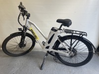 E-Prime 5 Speed 9 Gear Electric Bike with Digital Display, Li-ion 48V 930Wh Battery, Model EPBEFF930 & Charger, Shimano Gears, Disc Brakes, Truvatin Alloy T6 Handlebars, XCM30 SR Suntour Suspension Forks, Abus Wheel Bike Lock, 27.5" Wheels, Single Stand &