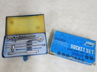 HILKA 17 Pc Socket Set in Tin Case.