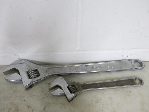 2 x Iron Bull Adjustable Spanners, Size 600mm & 365mm.