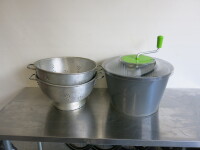 Matfer Swing Salad Spinner & 2 x Aluminium Colanders.