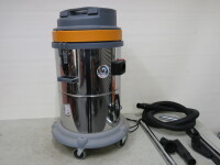 LMA Equipment Floor Solutions A258 Stainless Steel Wet & Dry Industrial Hoover, with Hose & Attachments As New/Unused Ex-Display.&nbsp;