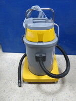 Ghibli & Wirbel Wet & Dry Vacuum Cleaner, Model AS 400P, S/N 0120-089262, with Hose. Ex Display.