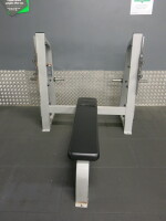 Precor Olympic Flat Bench Boxed Experience Titanium.