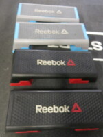 4 x Reebok Adjustable Step Ups.