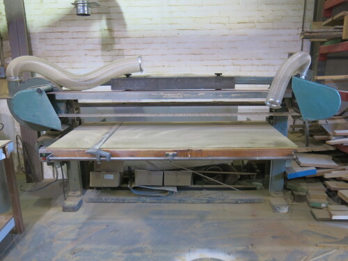 Danckaert Horizontal Belt Sander with Height Adjustable 2000mm Width Bed.