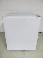 Counter Top Refrigerator, Model MVRDF106.