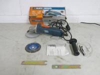 Black & Decker 4" Angle Grinder, Model CD500.