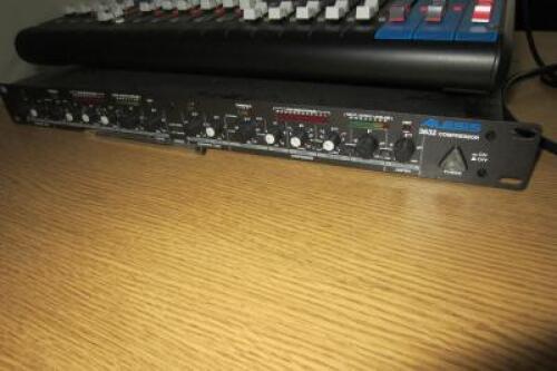 Alesis 3632 Compressor