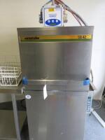 Winterhalter Gastronorm Pass Through Dish Washer, Model GS42, Size H140 x W65 x D75cm. Comes with Out Table, Size H89 x W120 x D74cm & 3 Trays.