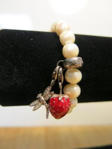 Thomas Sabo Pearl Bracelet with Strawberry & Dragonfly Pendants (925).