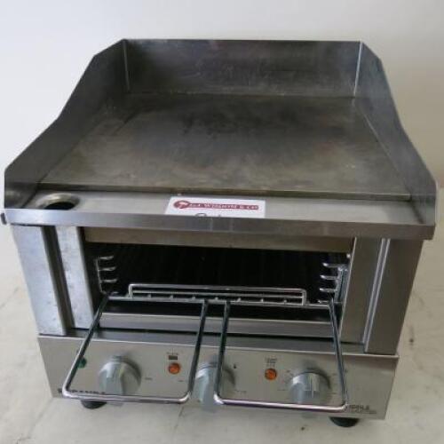 Roband Griddle Toaster, Model GT400, S/N 399, DOM 2017. Supplied New 07/18