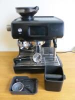 Sage The Oracle Touch, Bean to Cup Espresso Coffee Machine, Model SES990BTR/F. Comes with Knock Out Box & Tools.