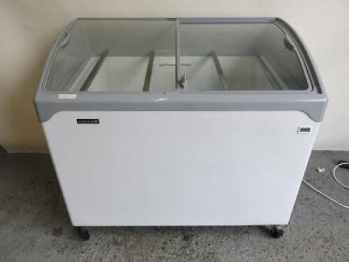 Tefcold Ice Cream Mobile Chest Freezer with Curved Glass Top & 2 Sliding Glass Lids, Model NIC300SCEB, Size H93 x W103 x D66cm.