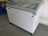 Tefcold Ice Cream Mobile Chest Freezer with Curved Glass Top & 2 Sliding Glass Lids, Model NIC300SCEB, Size H93 x W103 x D66cm. - 8