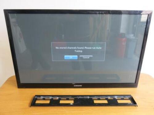 Samsung 43" Plasma TV, Model PS43E490. Comes with Remote & Wall Bracket.