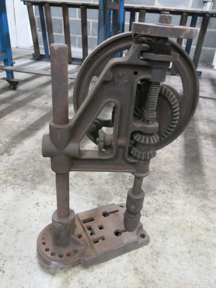 Vintage Bradson No 5 Manual Pillar Drill.