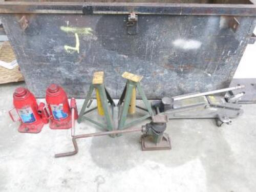 Quantity of Lifting Equipment to Include: 1 x Trolley Jack, 2 x SLG Bottle Jacks, 1 x Manual Jack & 2 x Axle Stands.