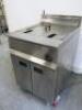 Lincat Electric Single Tank Deep Fat Fryer, 3 Phase, Size H101 x W60 x D80. NOTE: requires 2 baskets. - 3