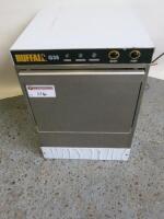 Buffalo Countertop Glasswasher G35, Model DW4654, S/N 2006000011. Comes with 2 Trays. Size H59 x W42 x D46cm.