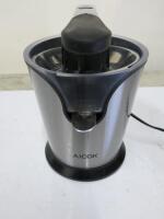 Aicok Citrus Juicer, model GS-403Y. Note: lever incomplete